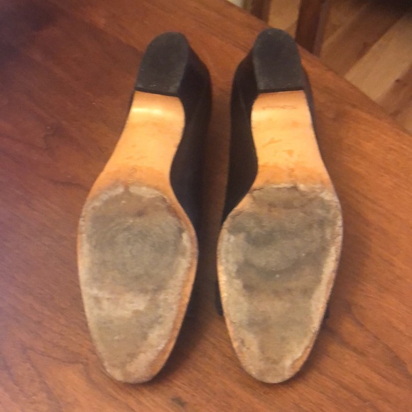 Salvatore Ferragamo boutique Gold Bow - Picture 6 of 7